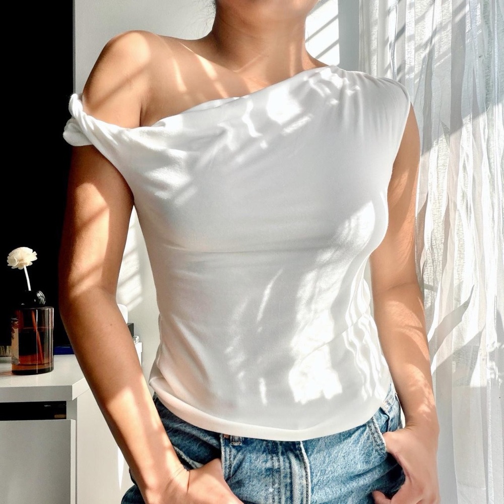 Divided White One-Shoulder Tank Top